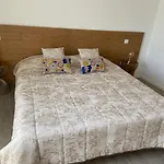 Charmante Dans Un Petit Coin De Paradis *