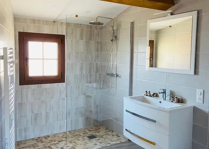 Charmante Dans Un Petit Coin De Paradis